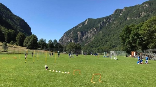 Terrain de football communal