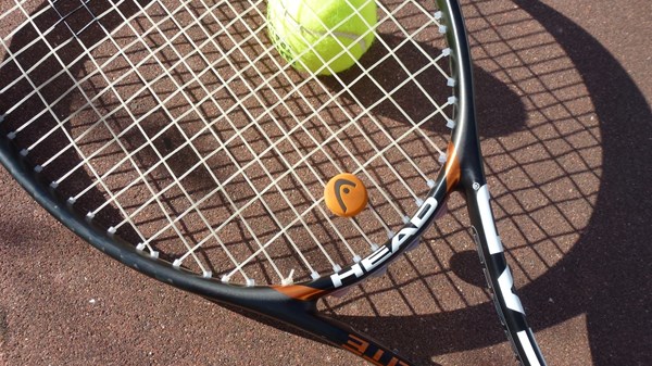 Tennisplatz in der Turnhalle