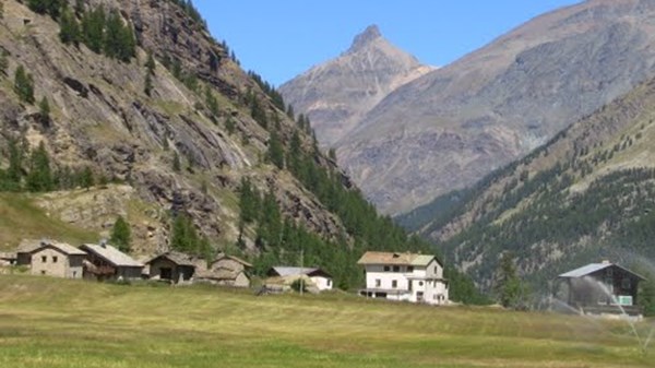 Centre sportif - loc. Dégioz