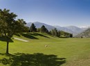 Aire pour les sports traditionnels et parc de jeux pour les enfants