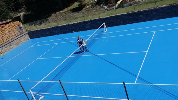 Campo da tennis presso Hotel Le Campagnol
