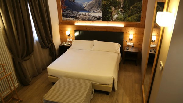 Dada Mountain Hotel 