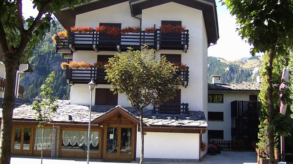 Hotel Les Jumeaux e Dipendenza