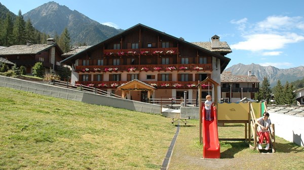 Hotel De Champoluc 