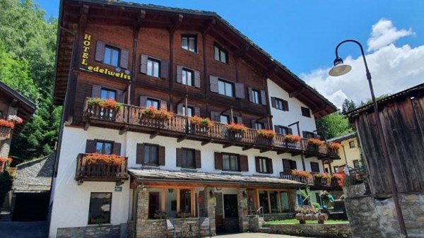 Hotel Edelweiss