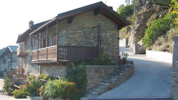 La Mandorla