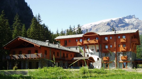 Le Rocher Hotel
