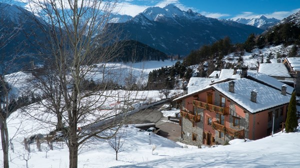Au coin du village