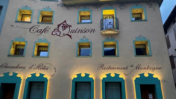 Café Quinson Relais de Charme