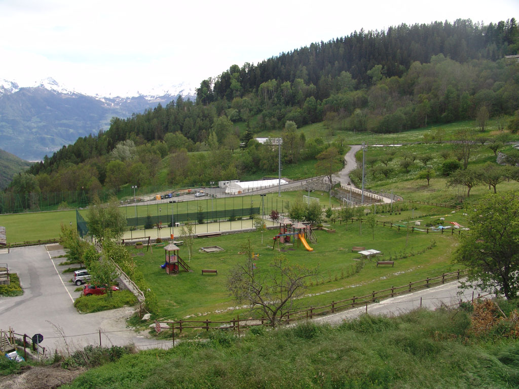 Centro sportivo polivalente di Doues