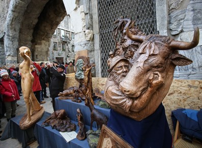 Wooden sculpture