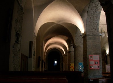 Interno della chiesa di San Vincenzo-Saint-Vincent