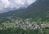 En marchant dans le bois