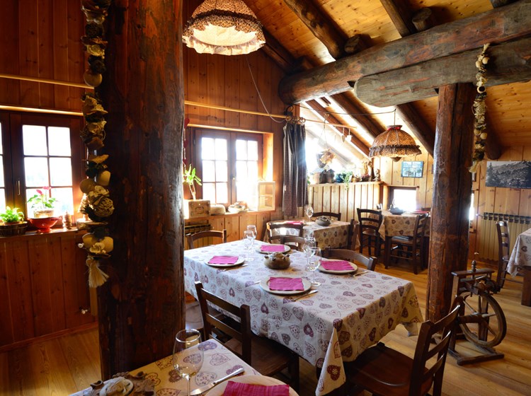 Sala interna del rifugio