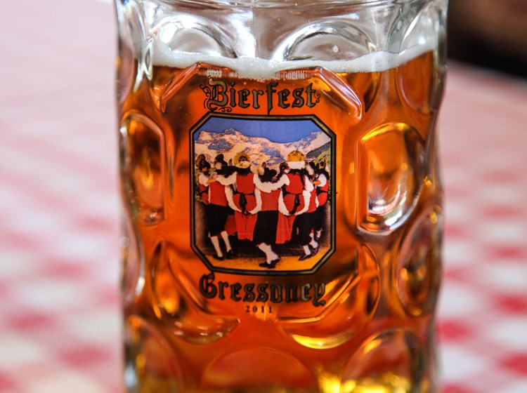 Tazas de cerveza