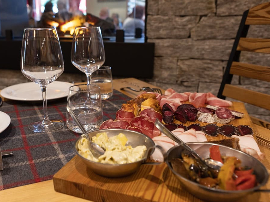 Mixed house hors d’oeuvres 