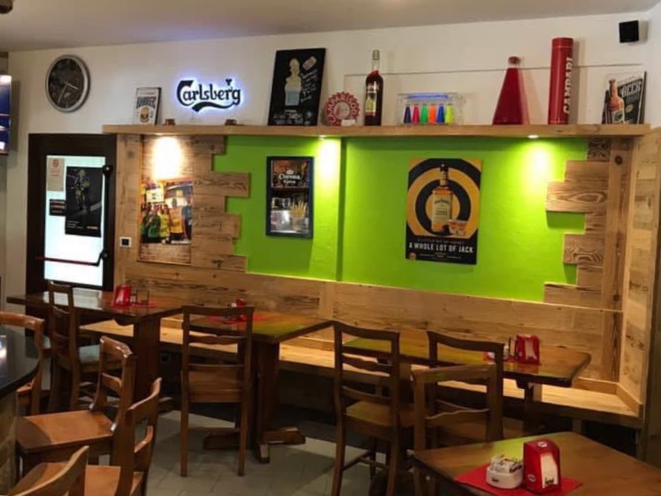 Bar und restaurant