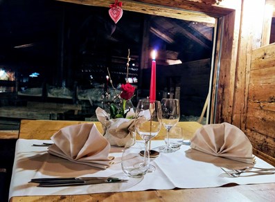 Cena a lume di candela