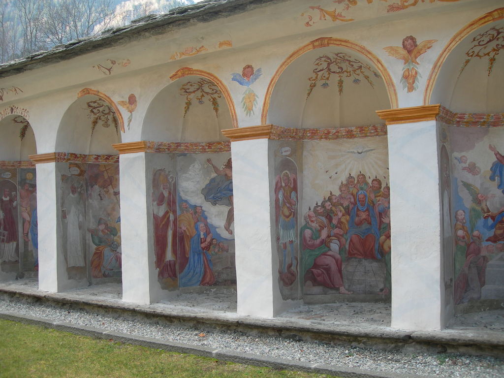 Kapelle mit Bildern der Mysterien des Lebens Jesus