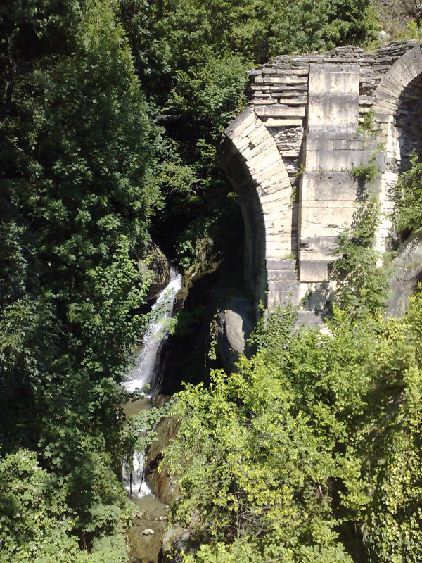 Los restos del puente