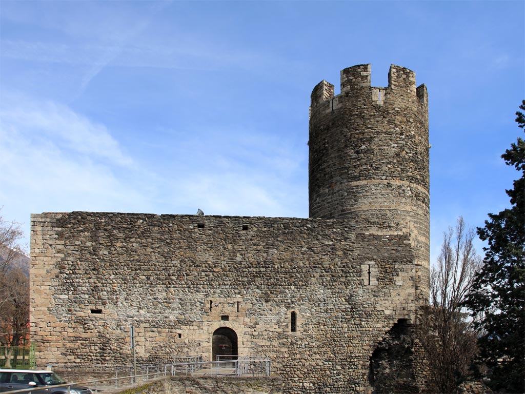 Walls in opus spicatum