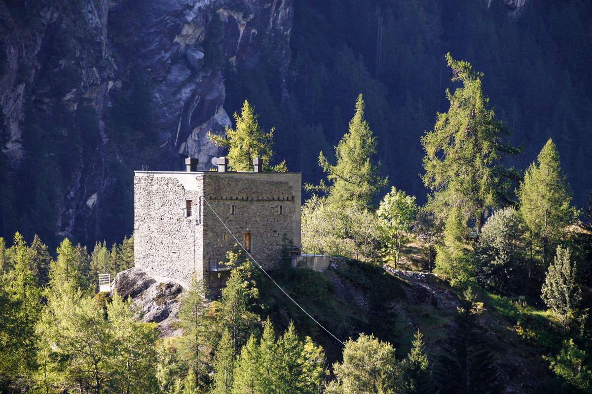 Maison forte des Seigneurs d'Avise