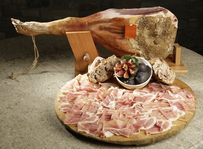 Jambon de Bosses DOP, pane nero e fichi