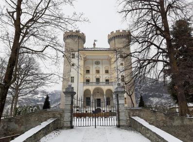 Aymavilles Castle - winter
