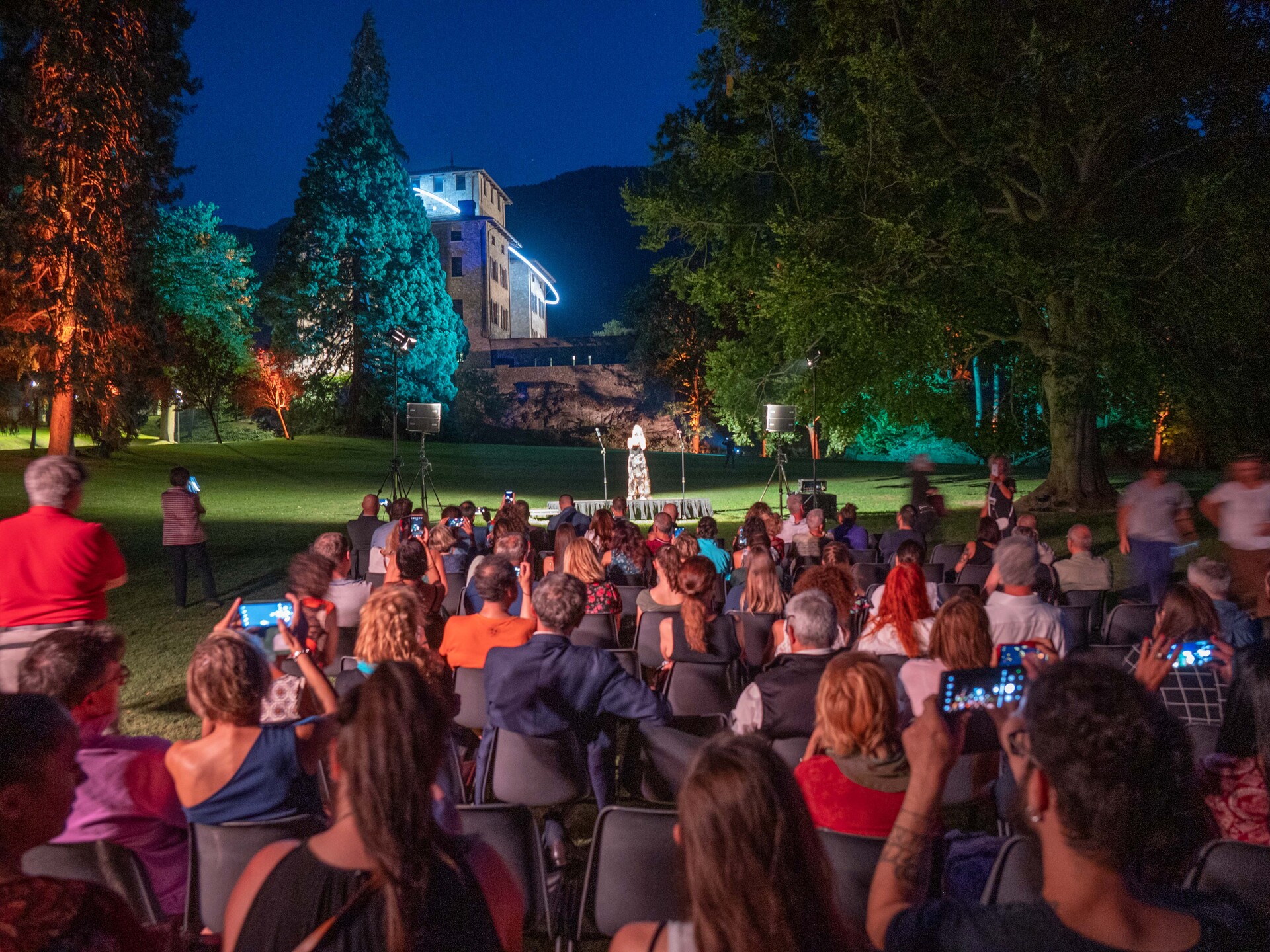 concert in the park of the Gamba castle