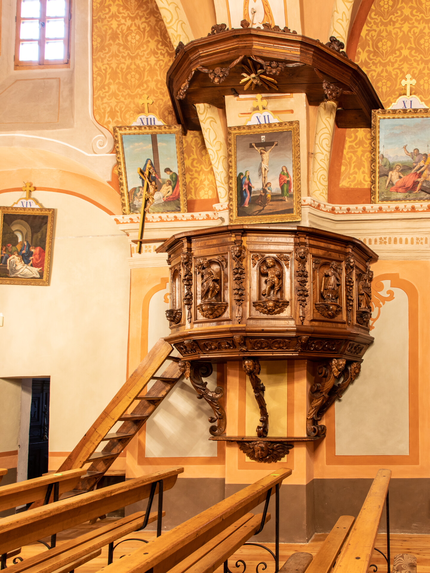 chiesa parrocchiale di Perloz - Pulpito