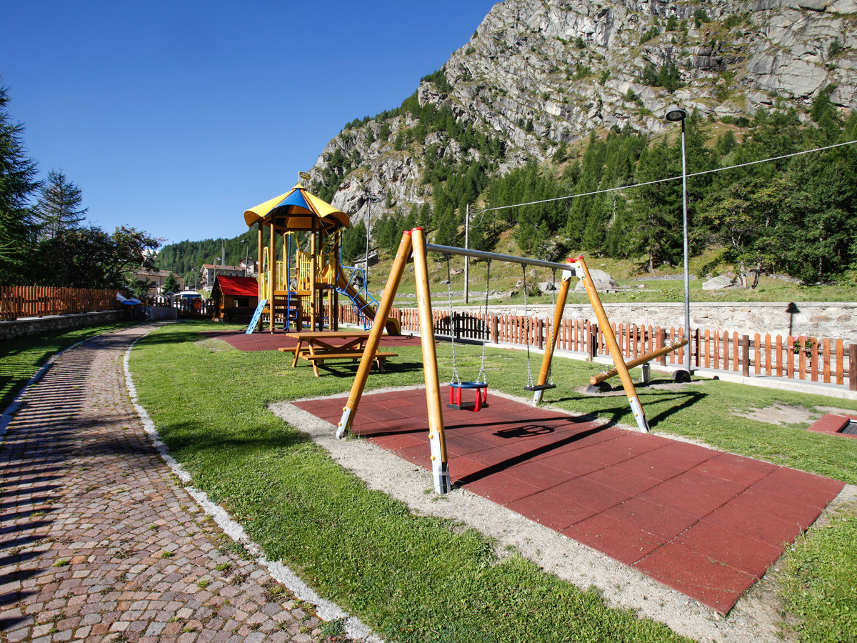 Playground for children Valgrisenche