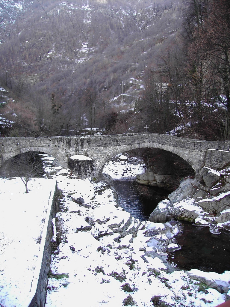 Ponte sull'Ayasse a Pontboset