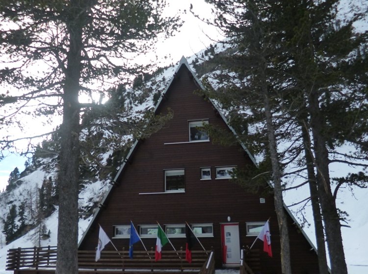 Die Einweihung des Gabäudes