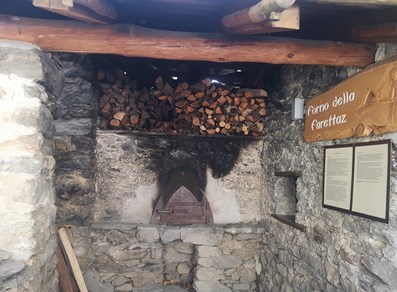 
Il forno comunitario del villaggio