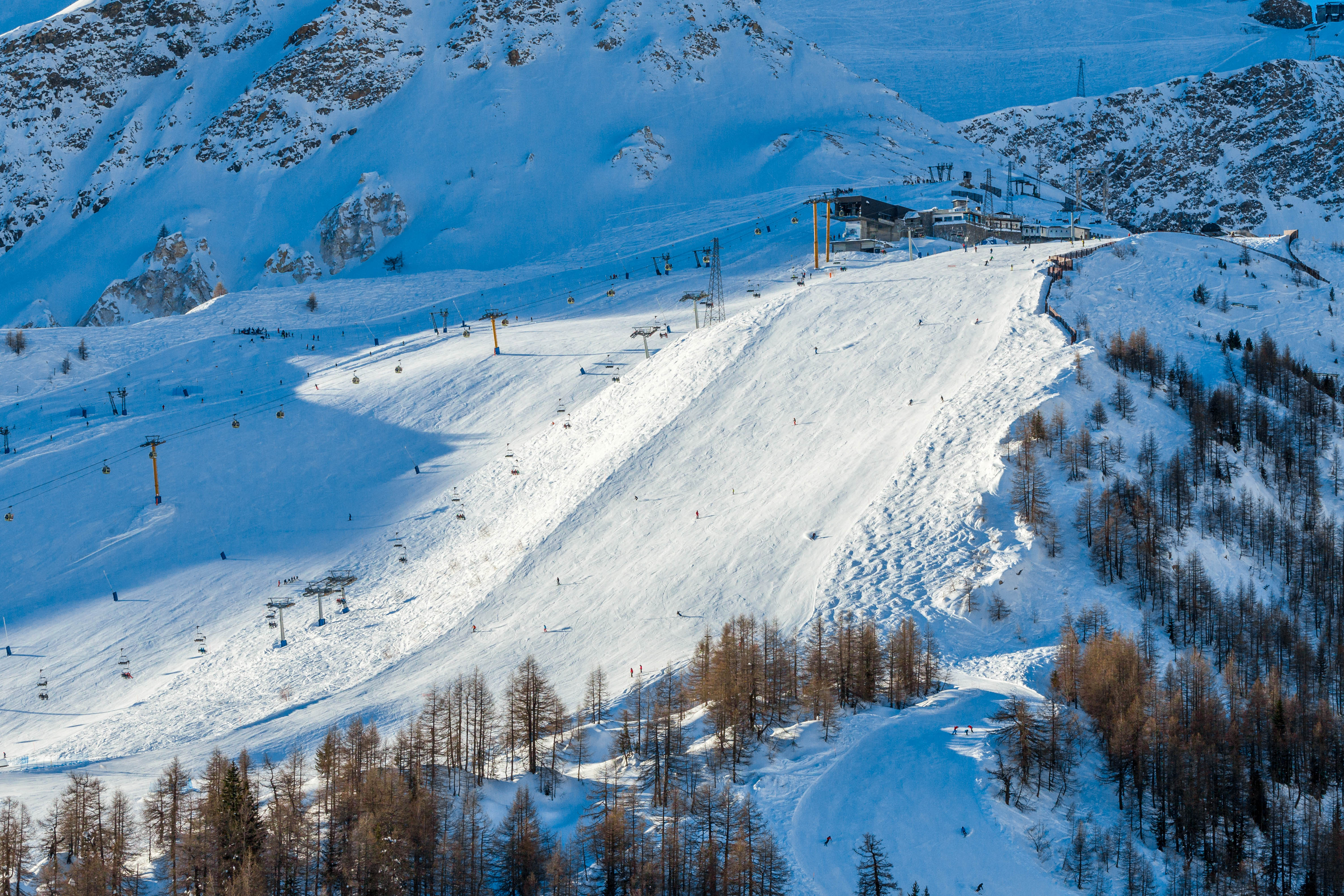 Courmayeur Mont Blanc ski resort 