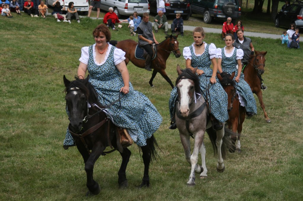Gruppo in costume