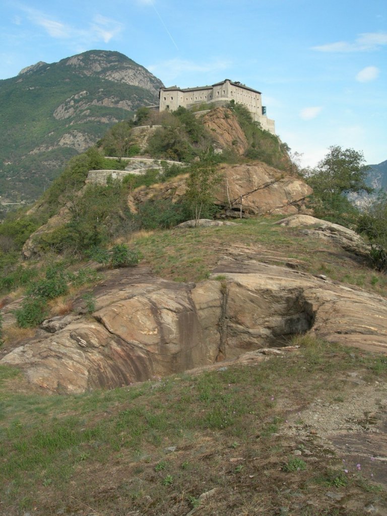 Marmitta dei giganti e Forte di Bard