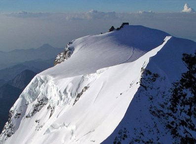 Zumstein und Punta Gnifetti, von der Punta Dufour aus betrachtet