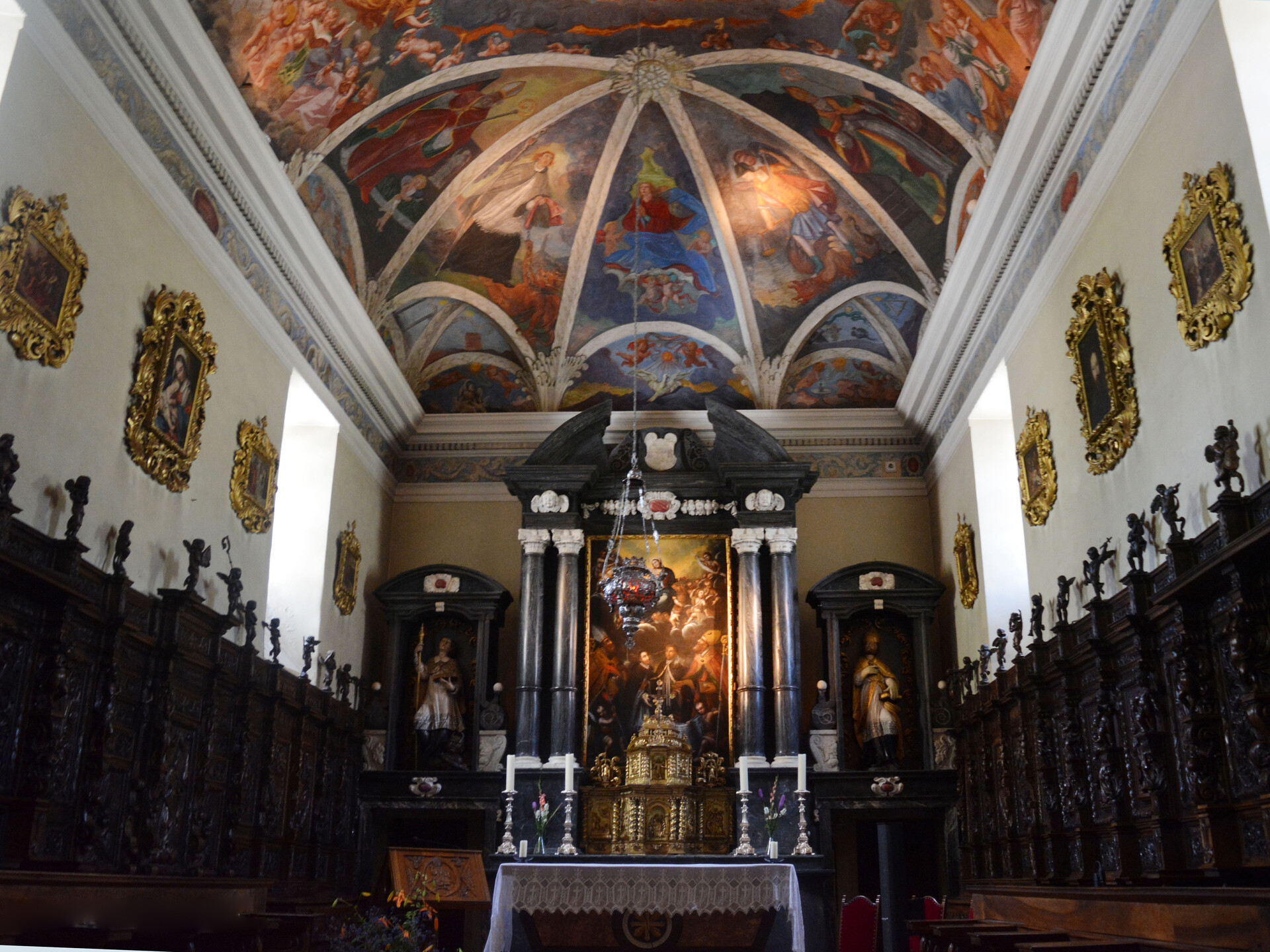Interno dell'Ospizio