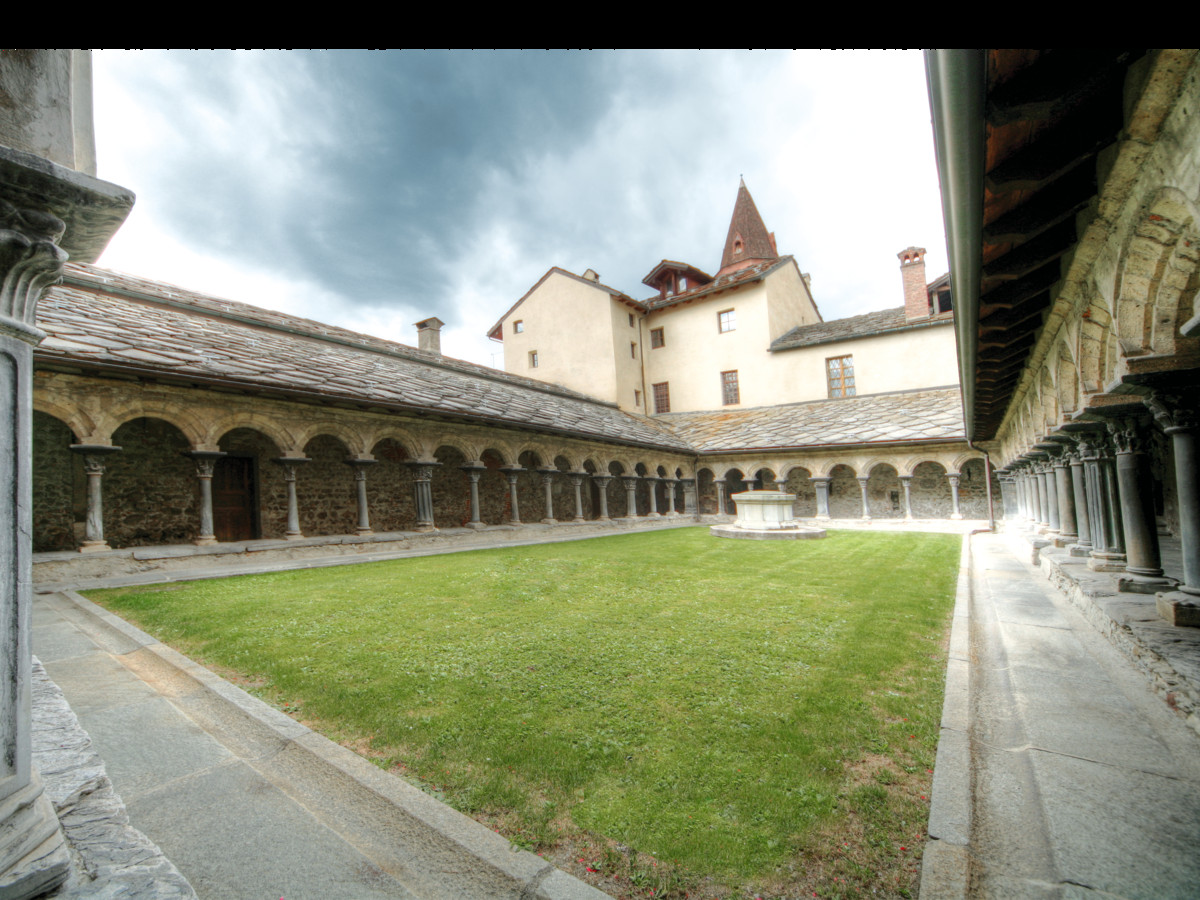 S.Orso - cloister