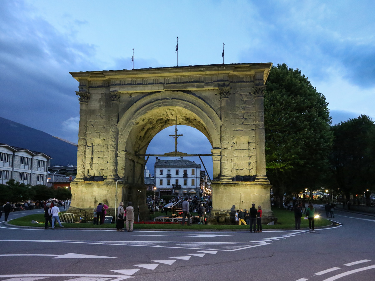Arch of Augustus