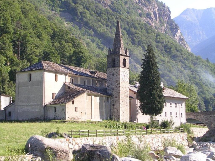 Chiesa parrocchiale di San Rocco a Lillianes