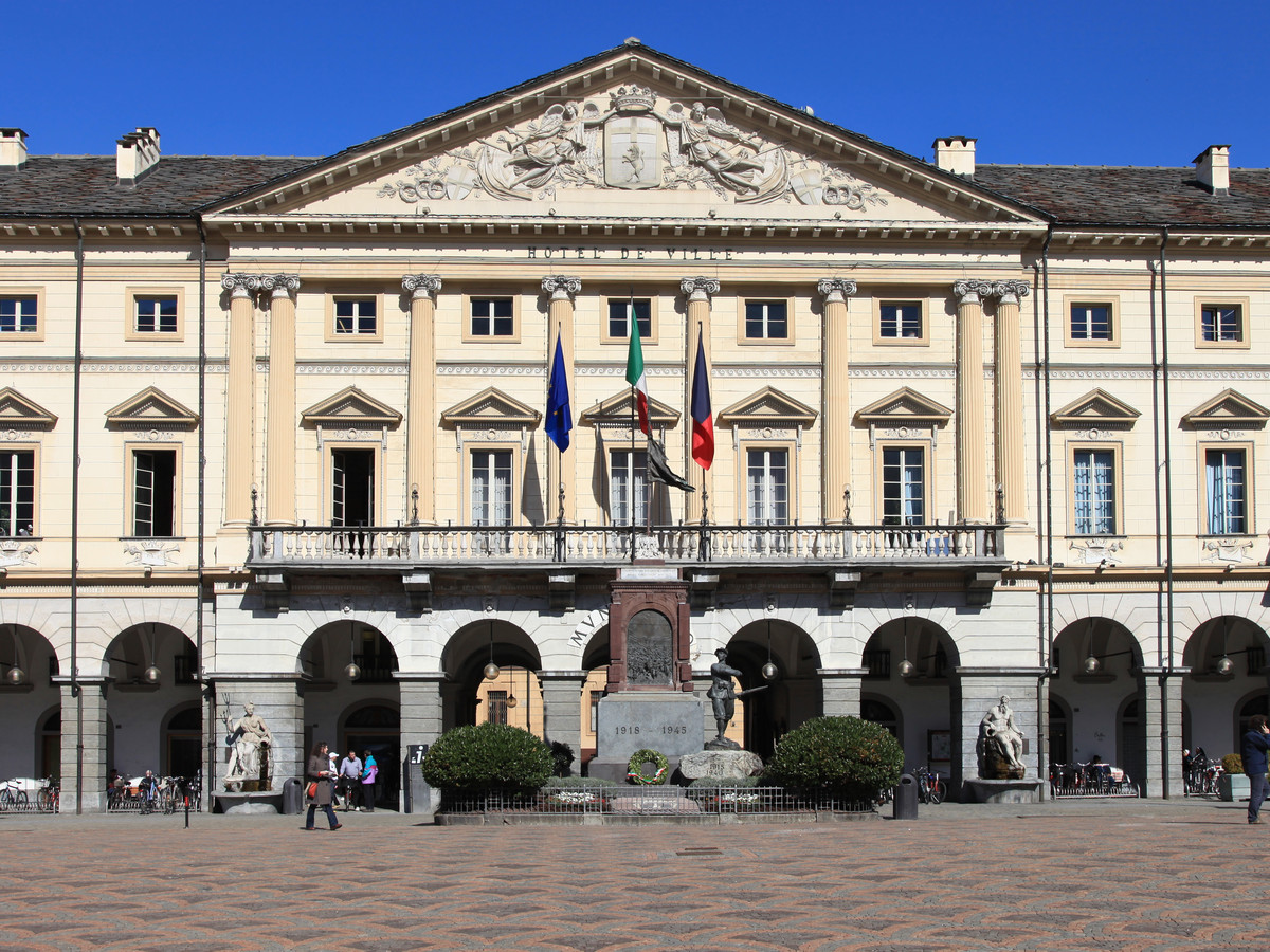 Piazza Chanoux ad Aosta