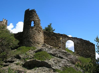 Montmayeur castle
