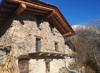 Tipica casa in pietra - Nissod
