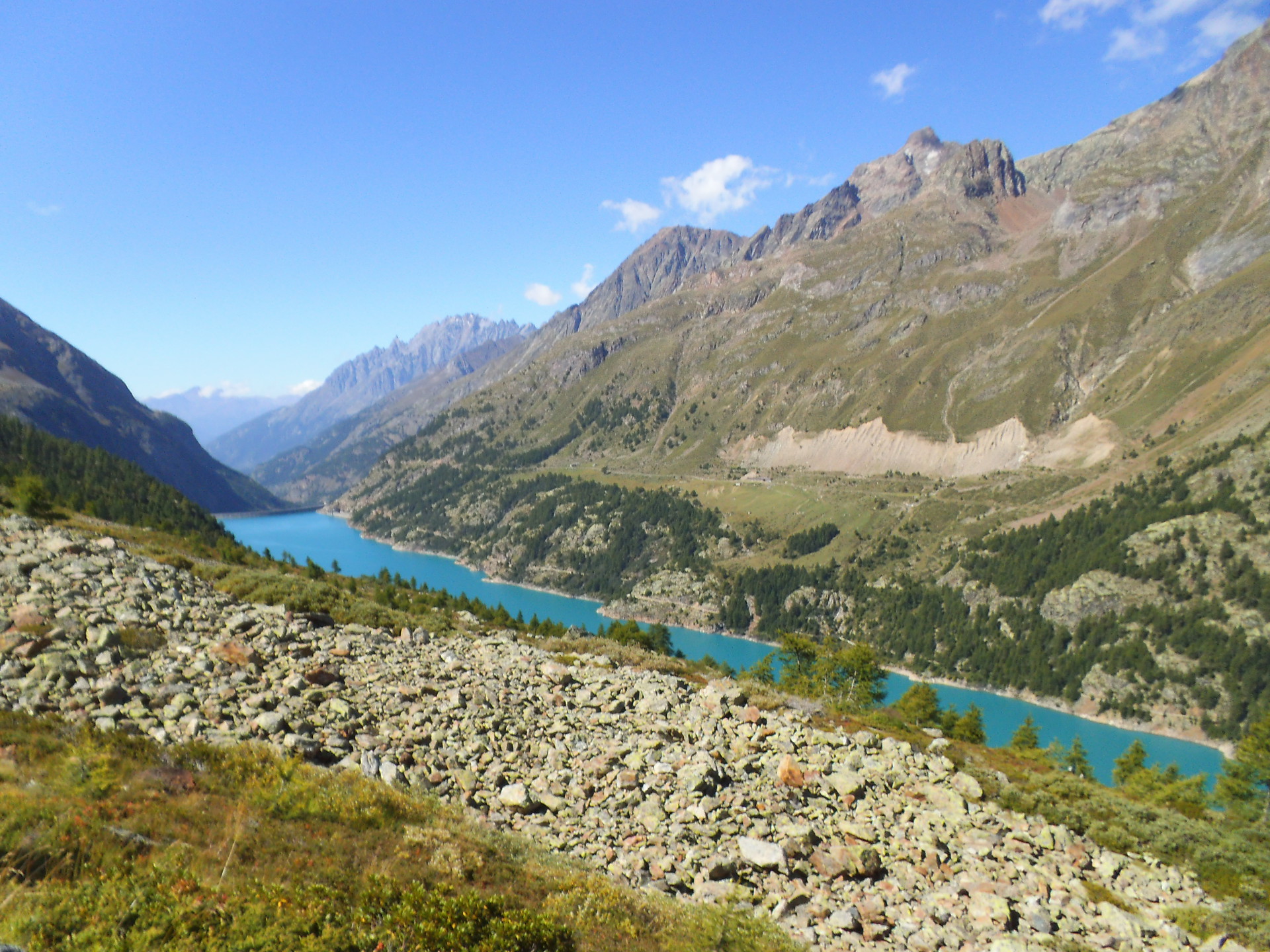 Salendo verso il col de Livournéaz