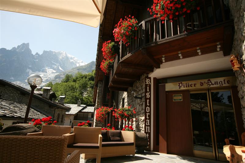 Hotel Pilier D'Angle - The Exterior in  summer
