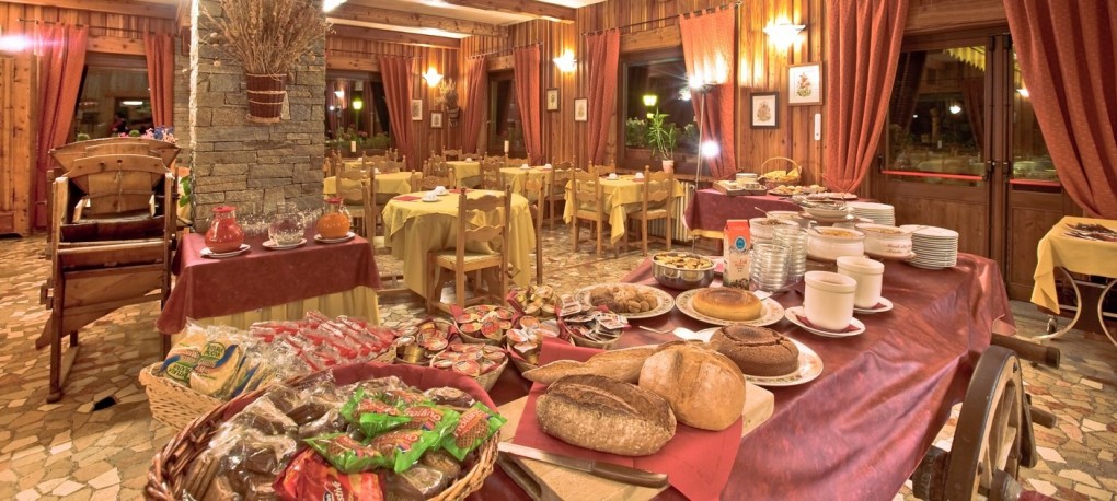Hotel Astoria - breakfast room