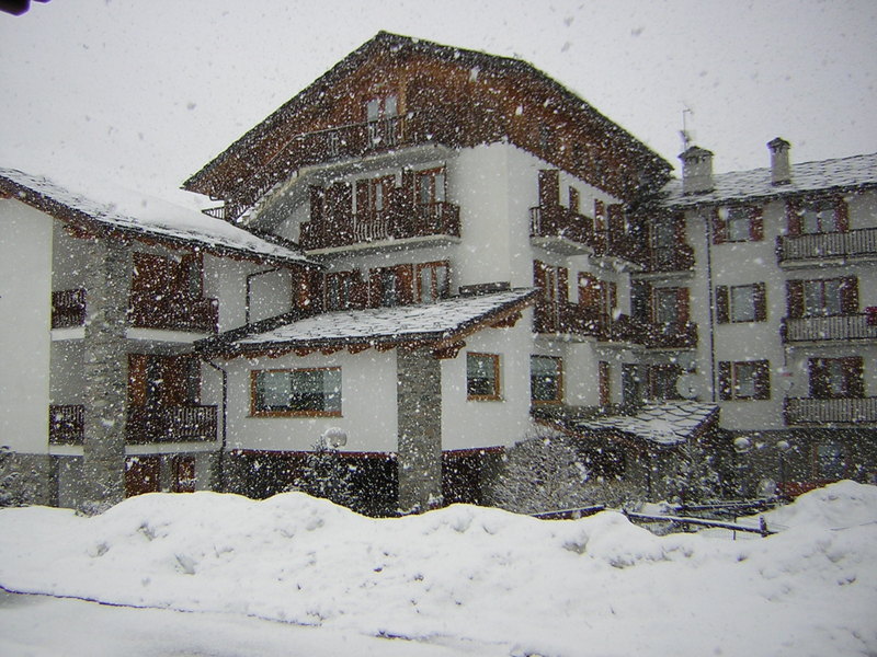 Exterior winter