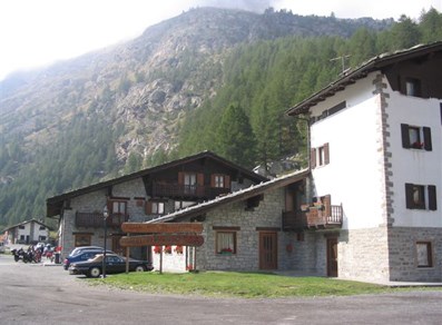 Exterior summer